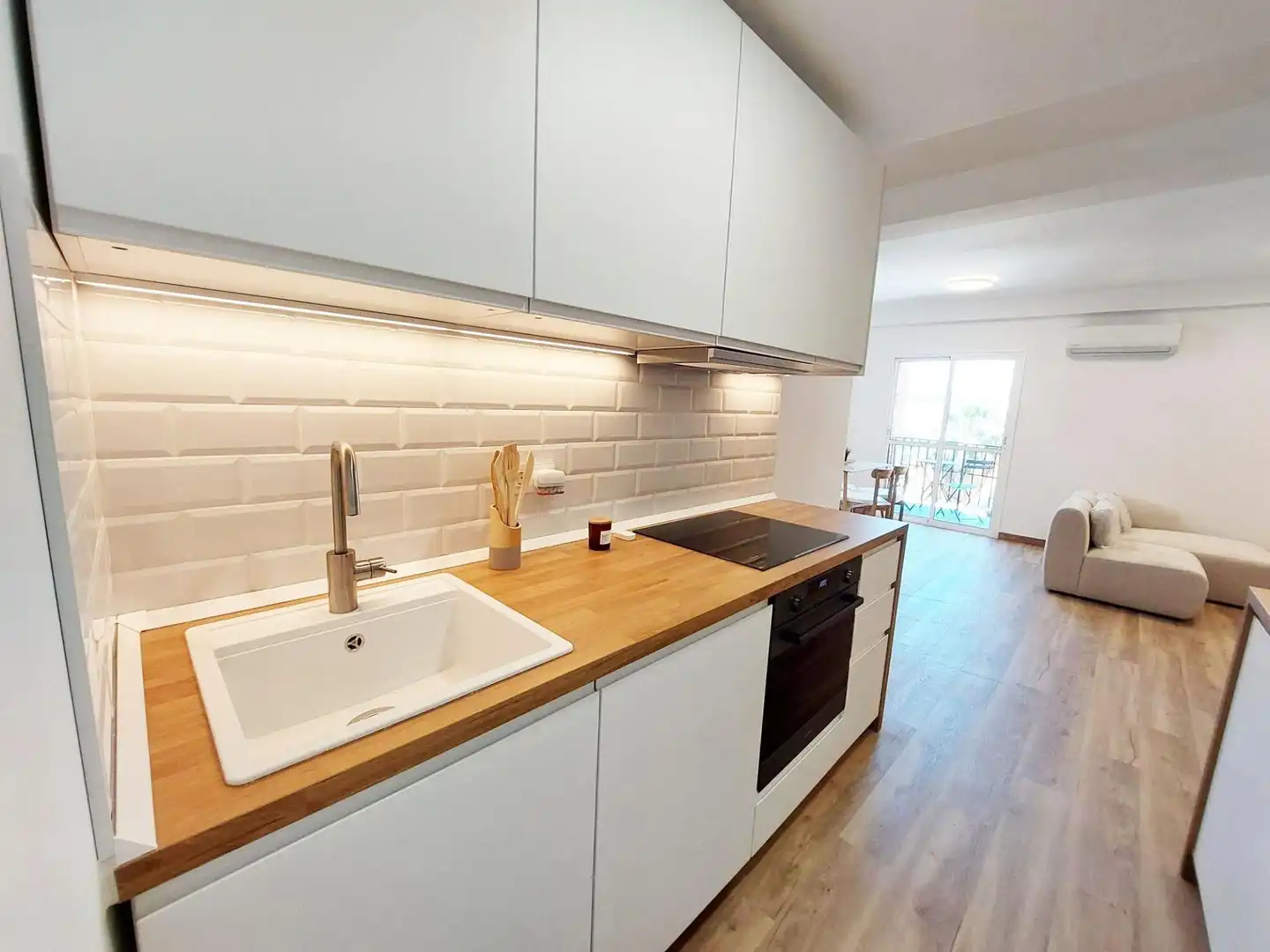 Cocina de Piso en venta en Benalmádena con Aire acondicionado, Terraza y Piscina comunitaria