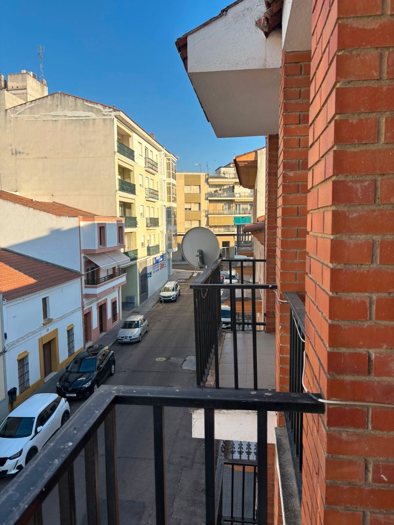 Vista exterior de Edifici en venda en Villanueva de la Serena