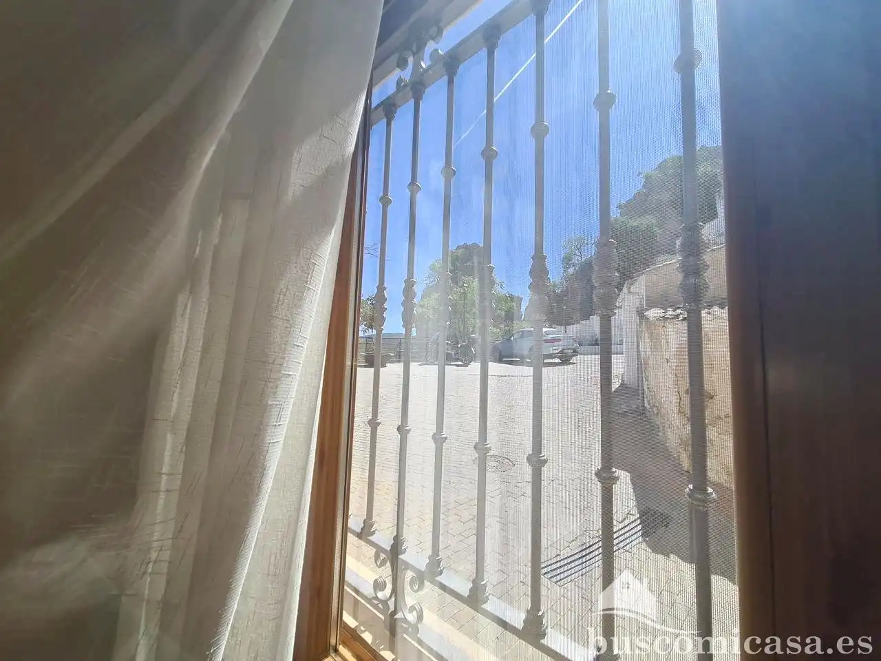 Vista exterior de Casa o xalet en venda en Huelma amb Aire condicionat, Calefacció i Jardí privat