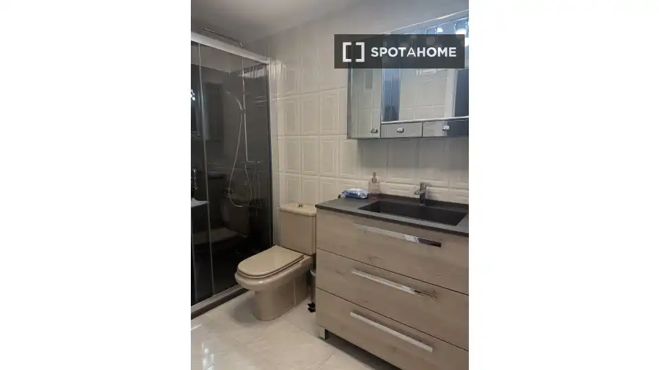 Bany de Apartament per a compartir en Calpe / Calp amb Aire condicionat, Terrassa i Moblat