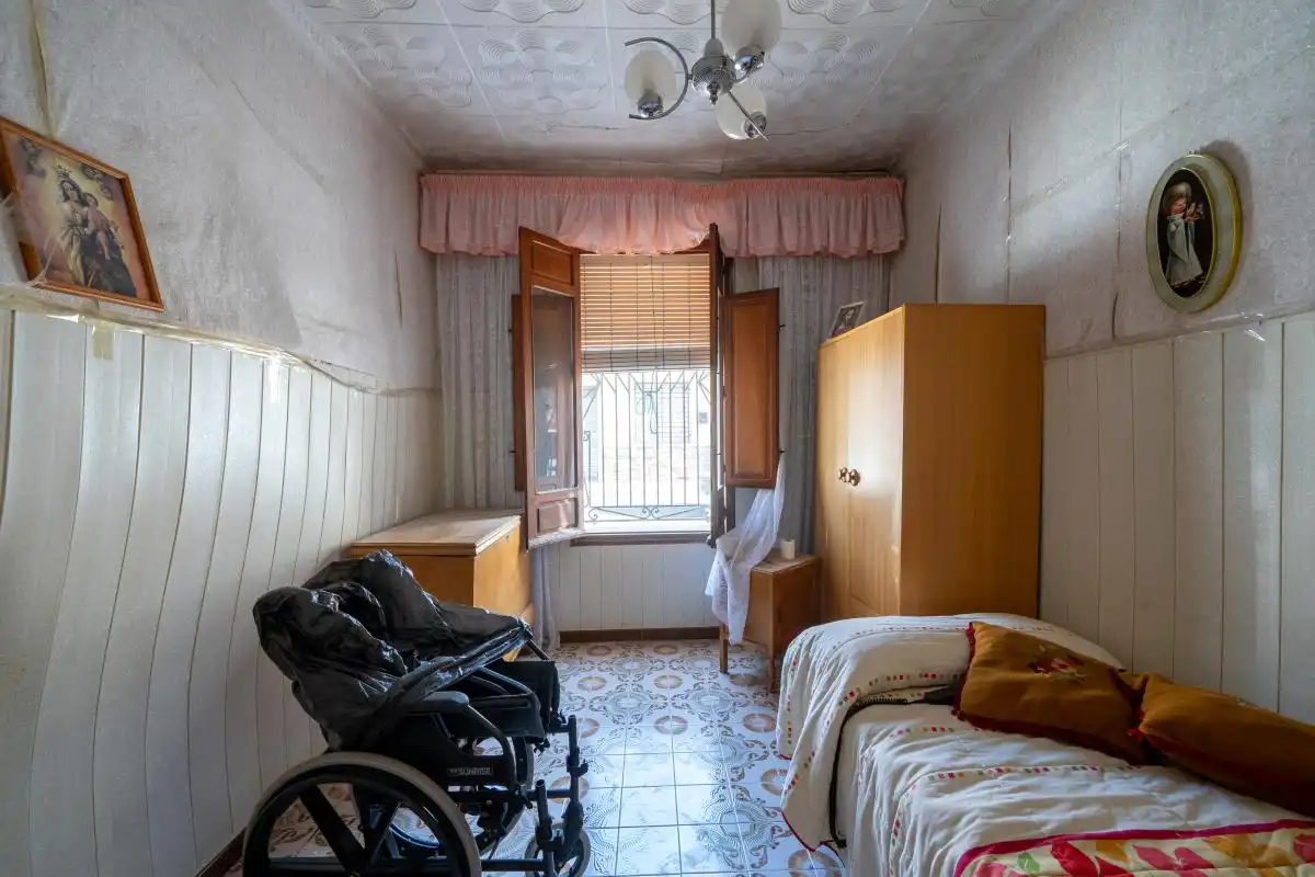 Dormitori de Casa adosada en venda en Cox amb Calefacció, Jardí privat i Terrassa