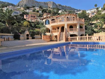 Villa con balcone in vendita a Maryvilla