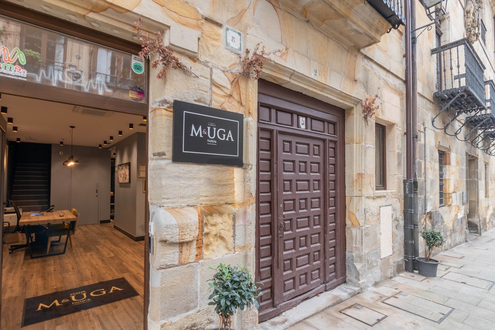 Vista exterior de Casa o xalet en venda en Elorrio amb Aire condicionat, Calefacció i Jardí privat