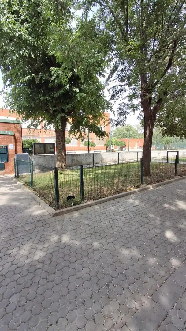 Parking of Houses for sale in Sevilla  with Air Conditioner and Storage room