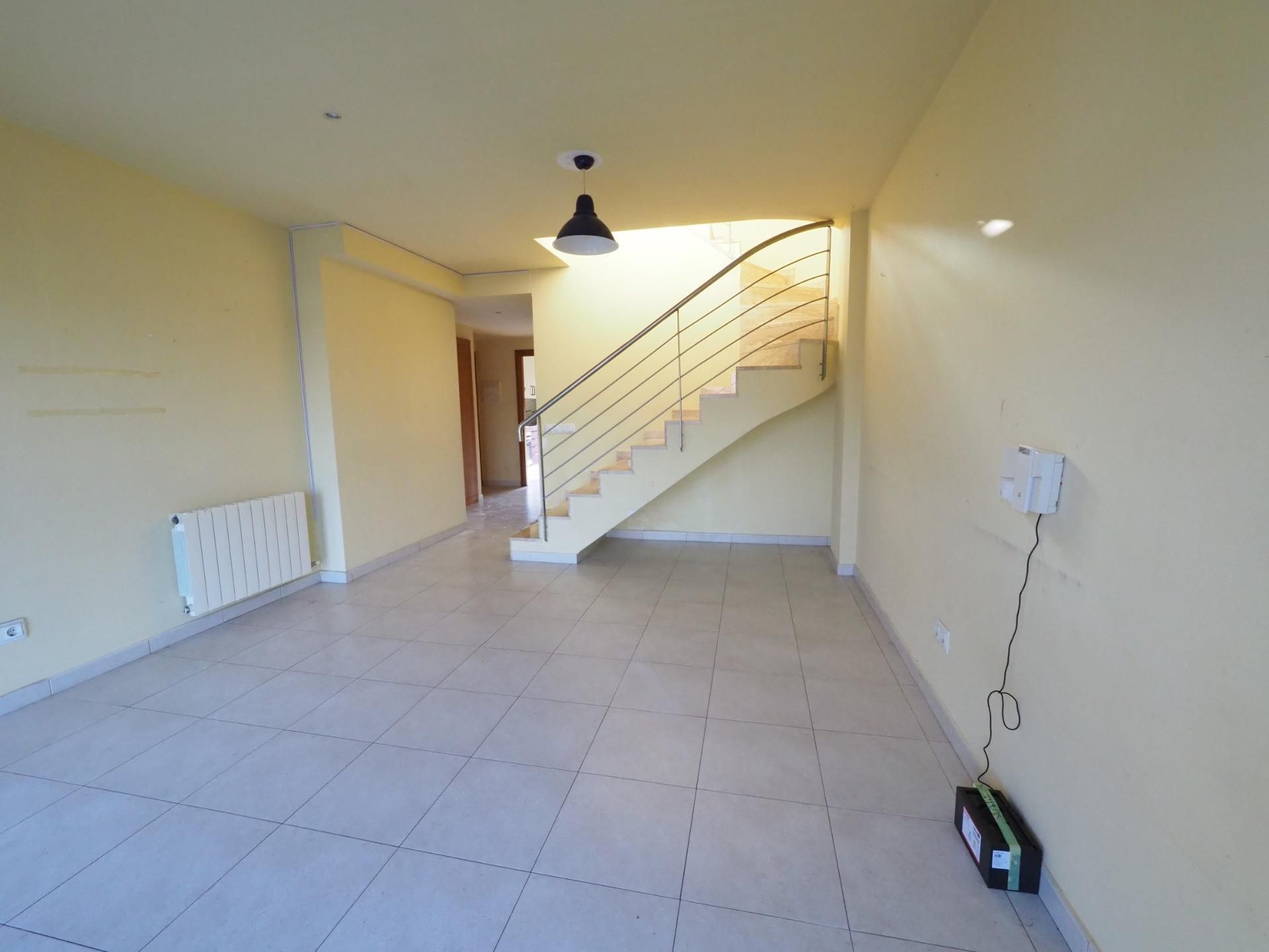Duplex for sale in Santa Margarida I Els Monjos  with Terrace and Balcony