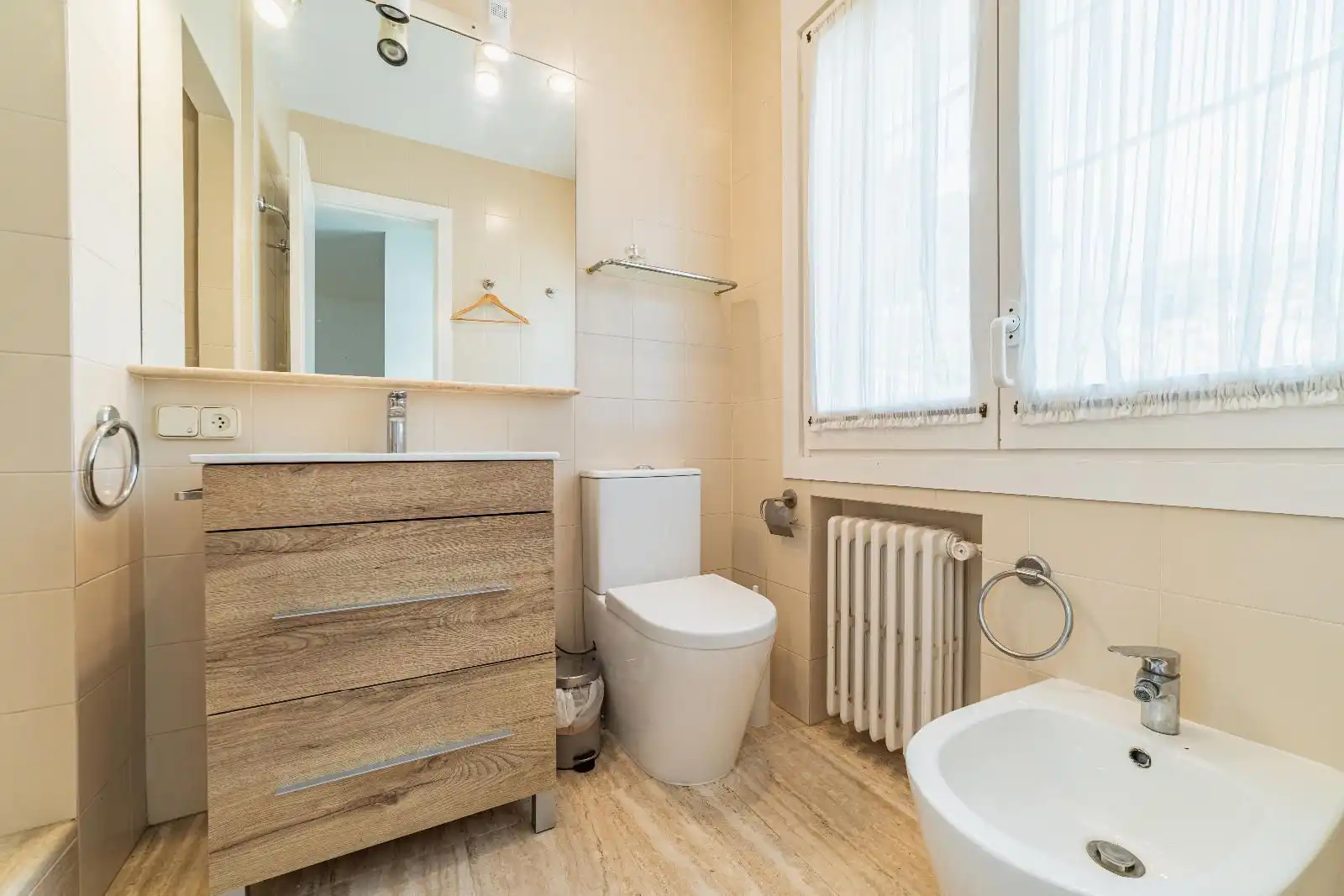 Baño de Casa o chalet en venta en Sant Vicenç de Montalt con Aire acondicionado, Calefacción y Jardín privado