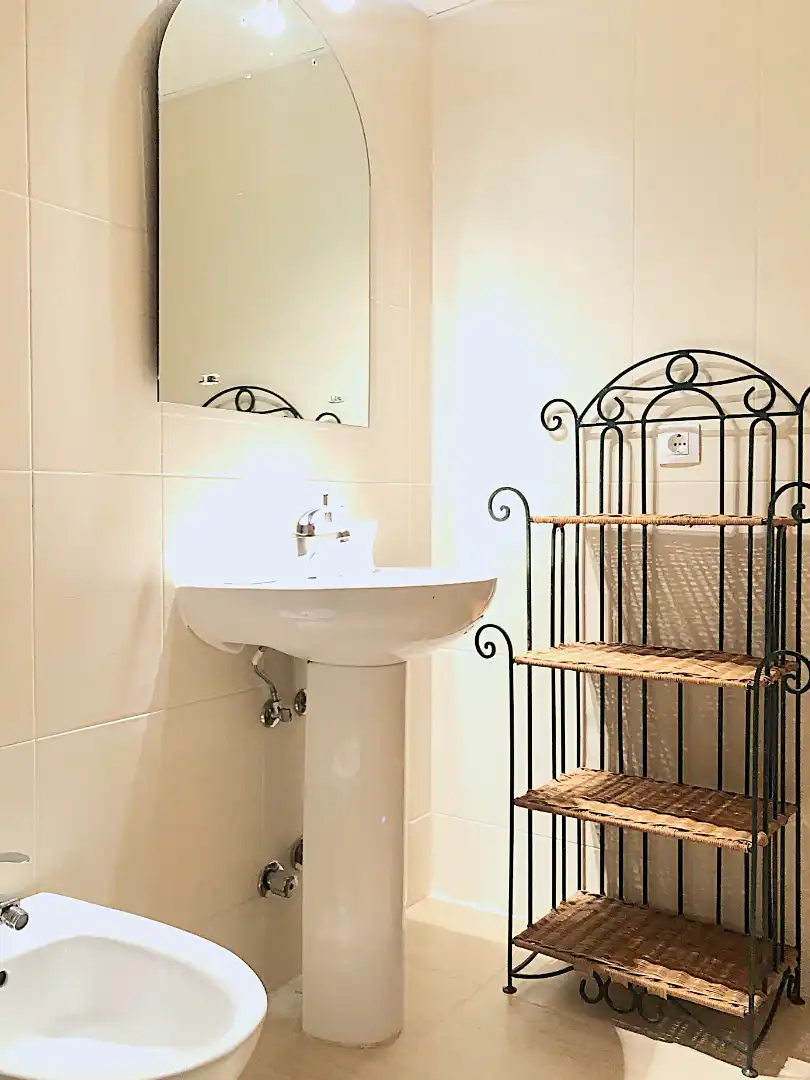 Baño de Apartamento de alquiler en Cuevas del Almanzora con Aire acondicionado, Terraza y Piscina