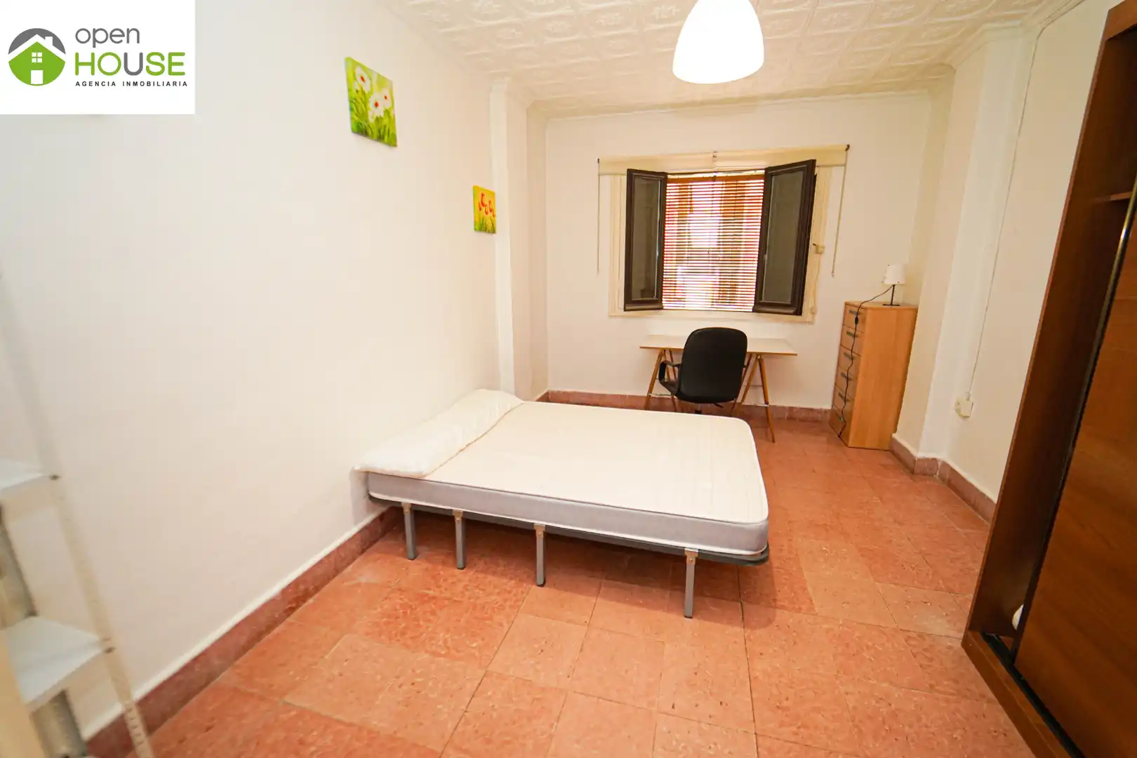 Bedroom of Flat for rent in Granada  with Furnished, Washing machine and Microwave