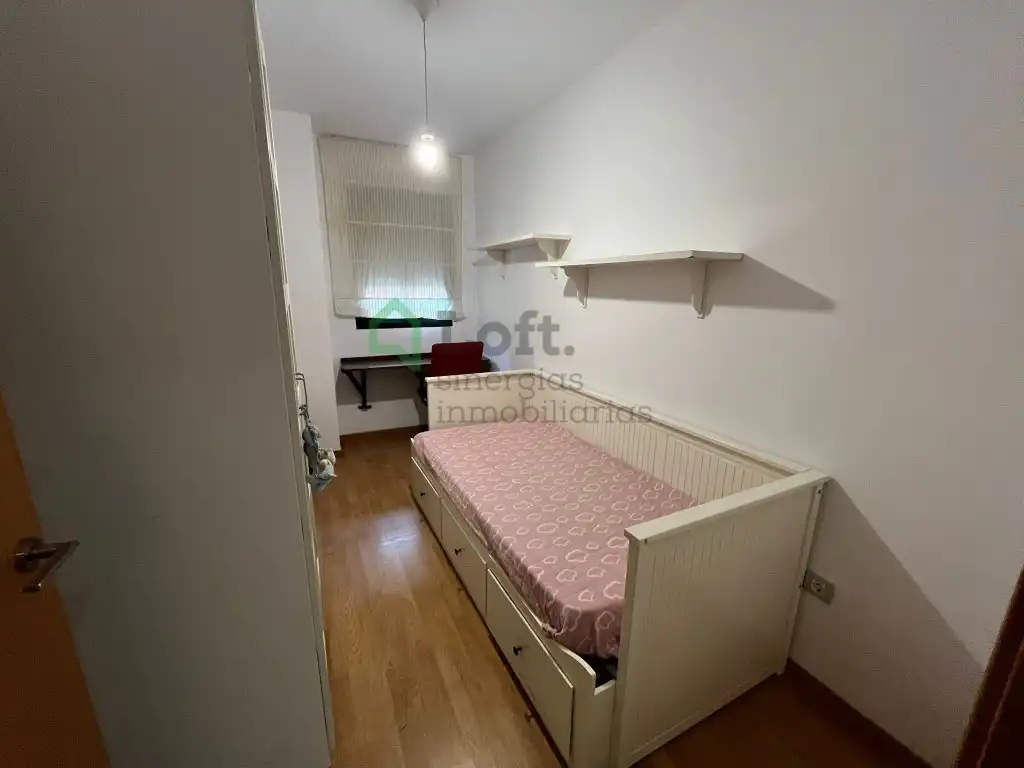 Bedroom of Flat for rent in Badajoz  with Furnished
