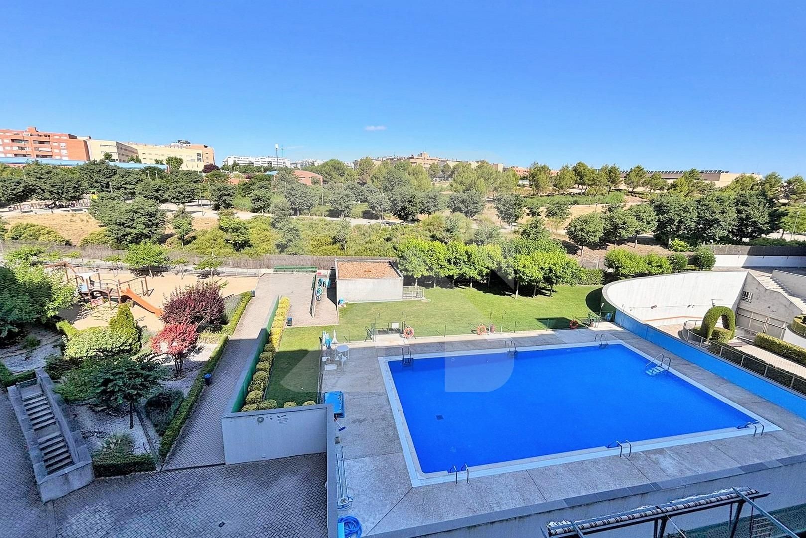 Piscina de Pis en venda en Valdemoro amb Calefacció, Jardí privat i Traster