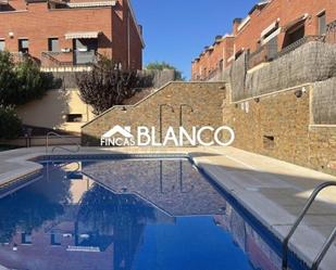 Swimming pool of Single-family semi-detached for sale in Sant Andreu de la Barca  with Air Conditioner, Terrace and Swimming Pool