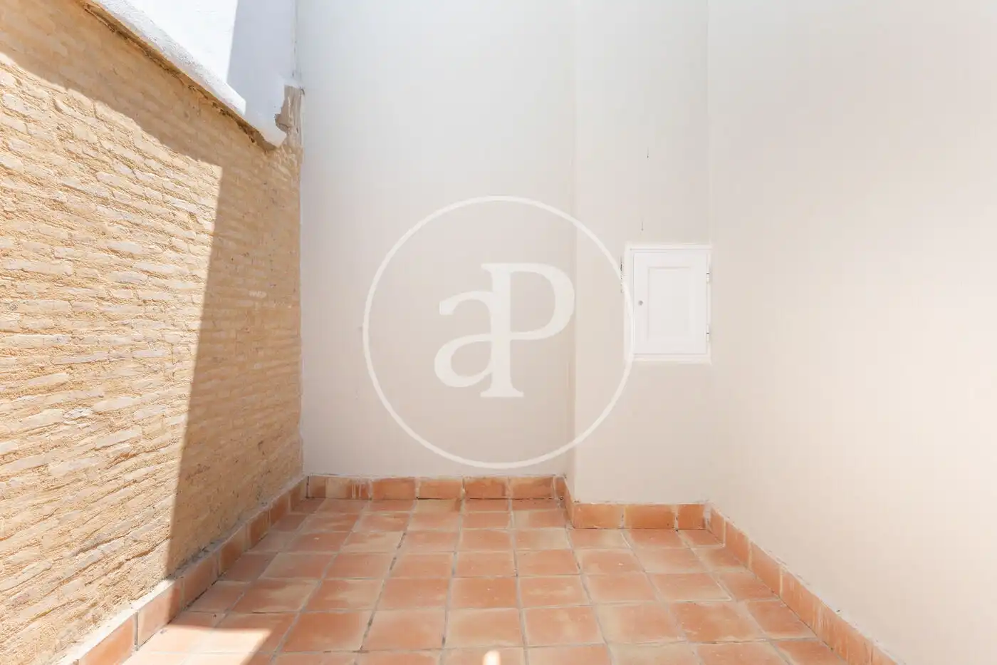 Attic for rent in Calle de Pérez Bayer, Sant Francesc