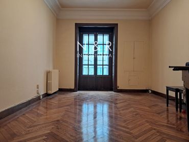 Pis amb ascensor en venda a Ensanche - Sar