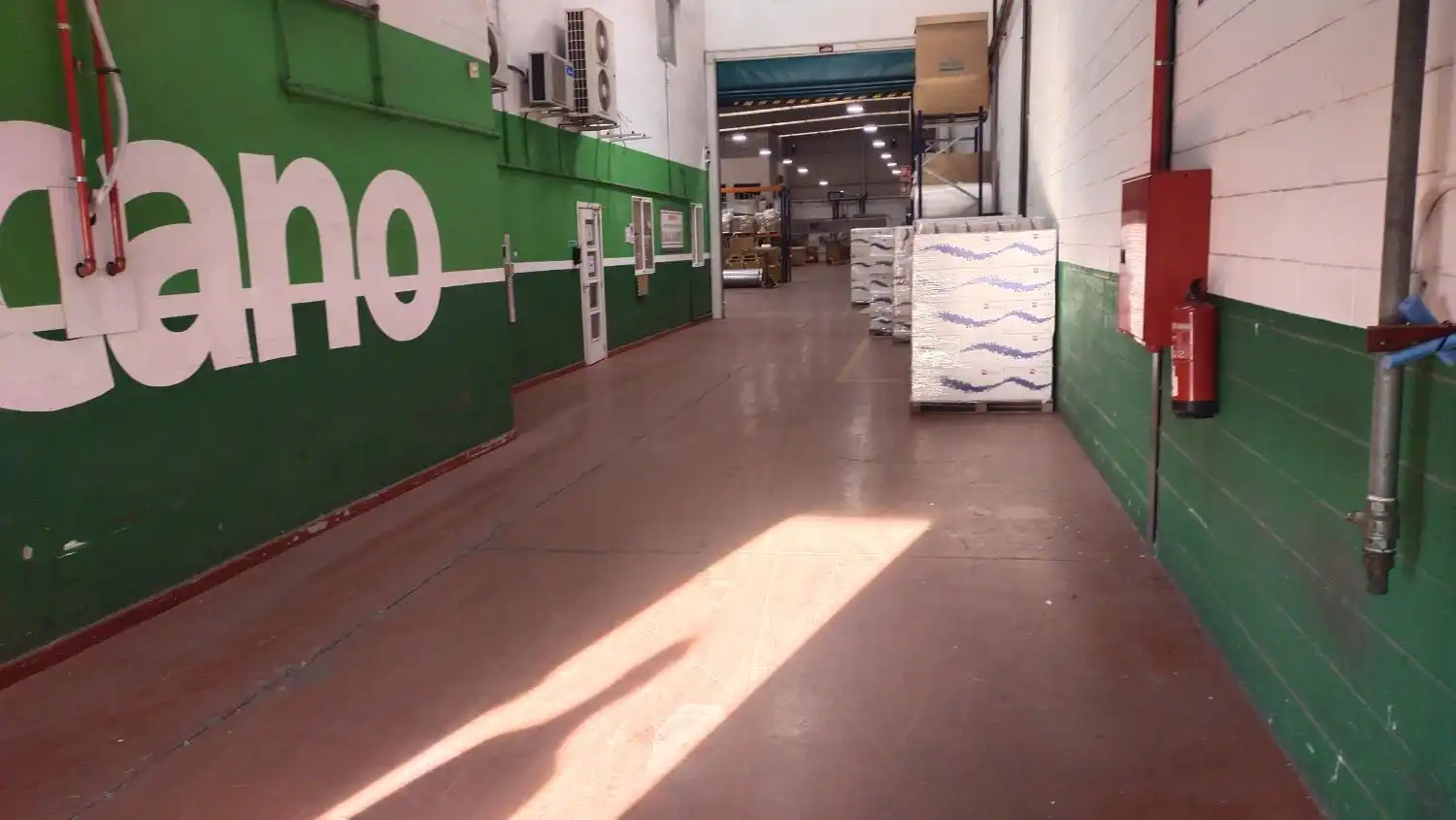 Industrial building for sale in Este - Alcosa- Torreblanca, imagen 3