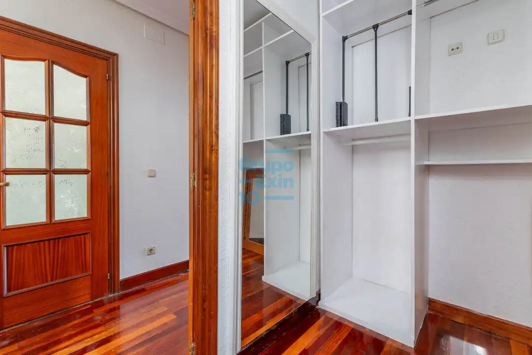 Piso en venta en Donostia - San Sebastián  con Calefacción y Balcón