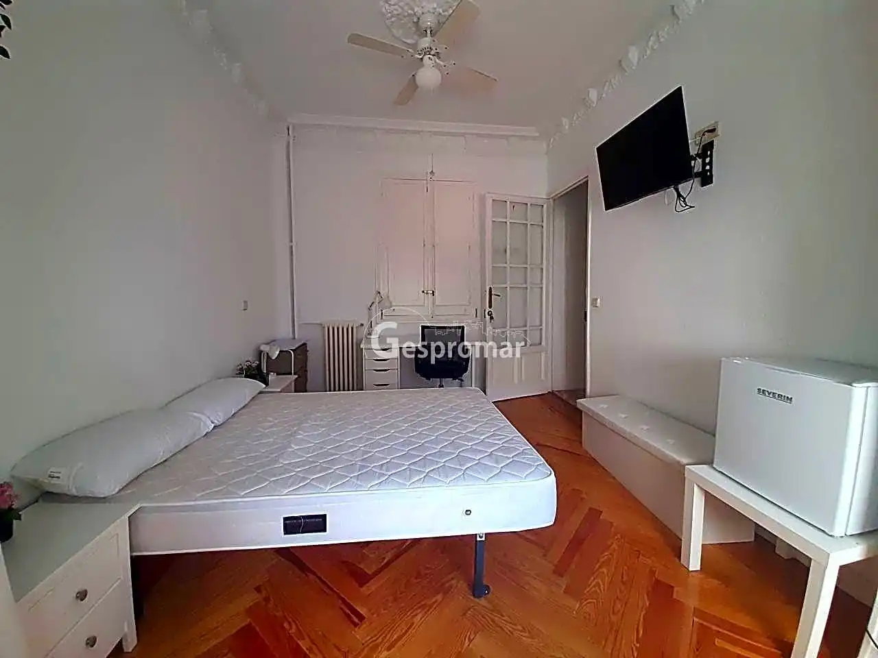 Habitación en De San Bernardo, Universidad - Malasaña