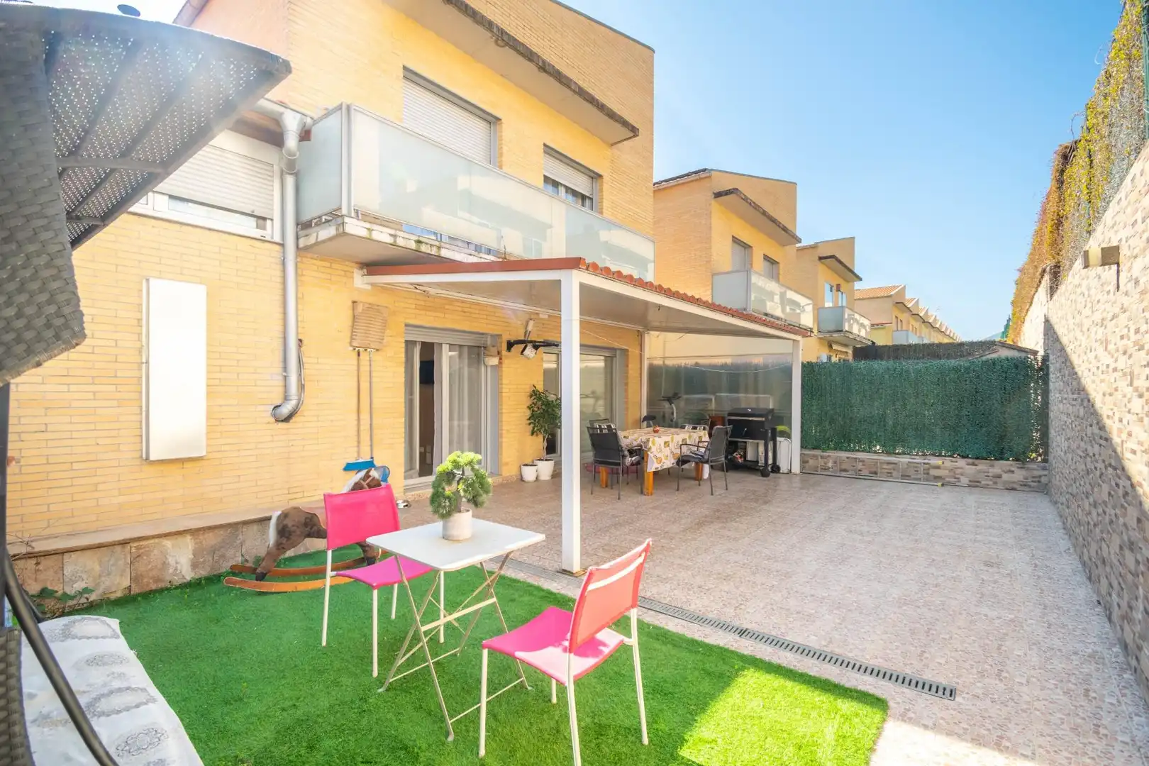 Terrassa de Casa adosada en venda en Beriáin amb Calefacció, Jardí privat i Terrassa