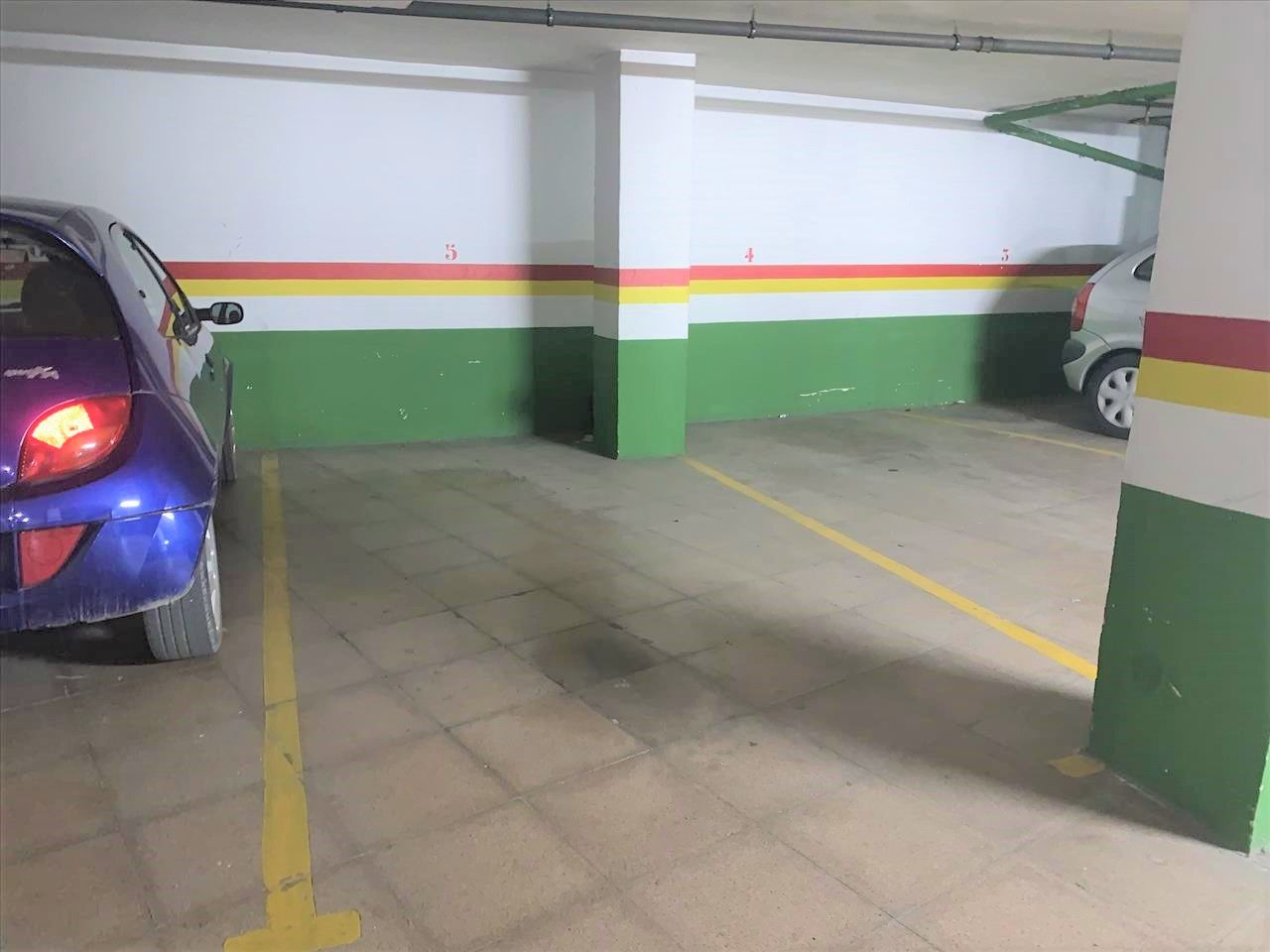 Garage for sale in Violinista Matas, Sant Josep - Zona Hospital