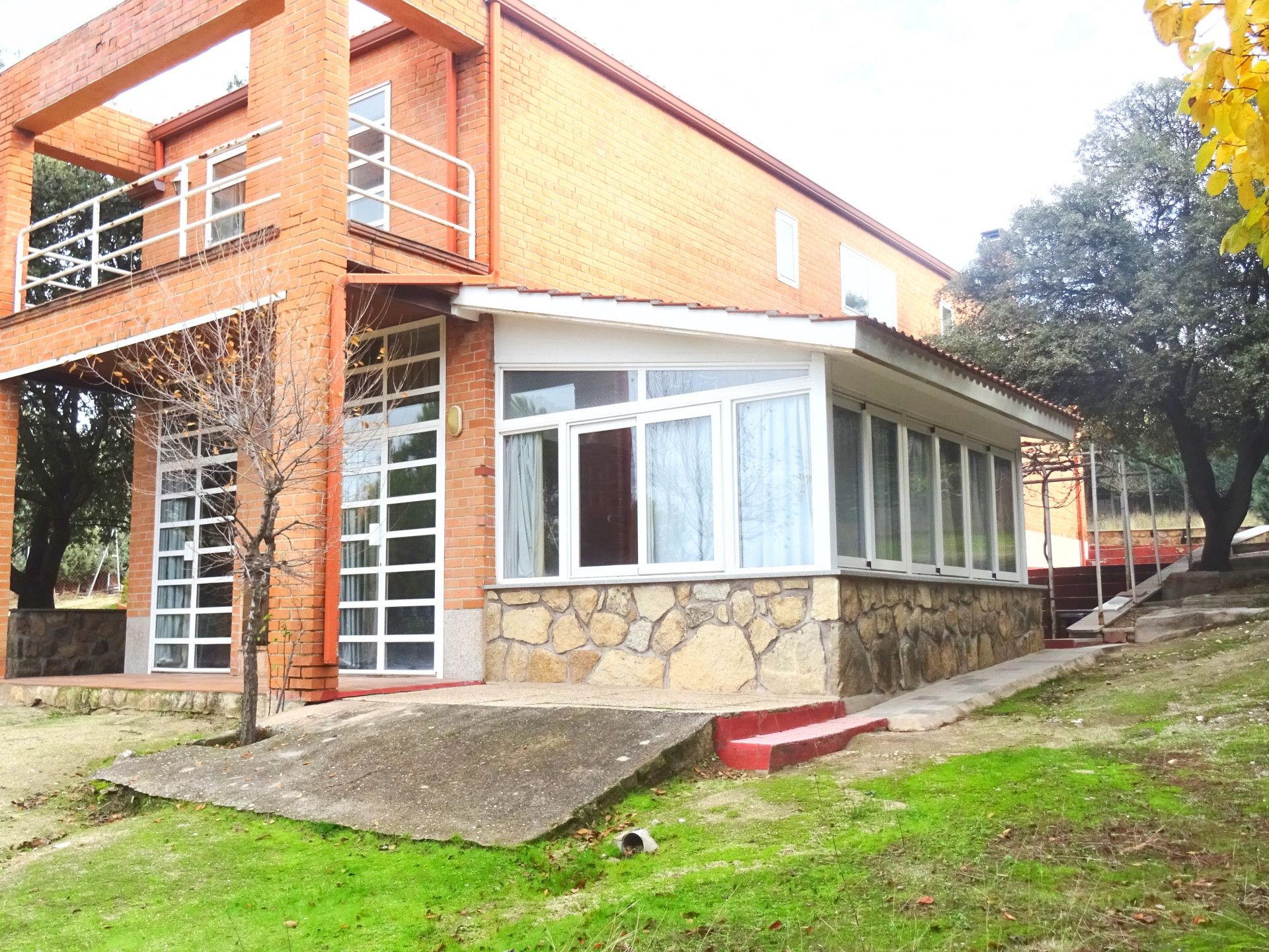 Exterior view of House or chalet for sale in Tres Cantos  with Heating and Terrace