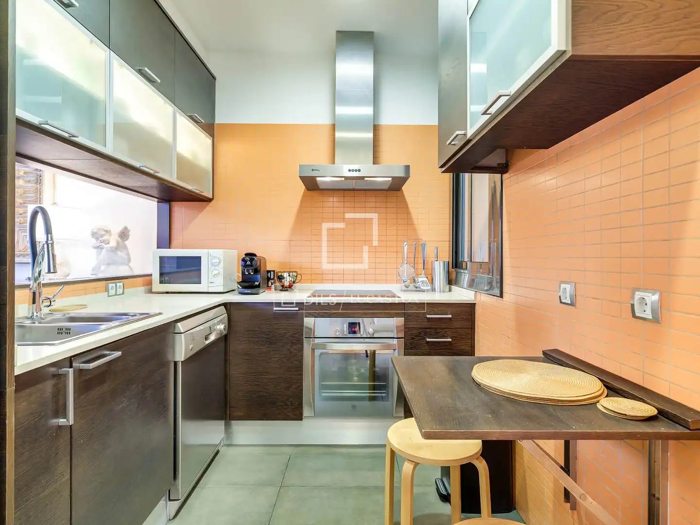 Cuina de Pis en venda en Barcelona amb Aire condicionat, Calefacció i Parquet