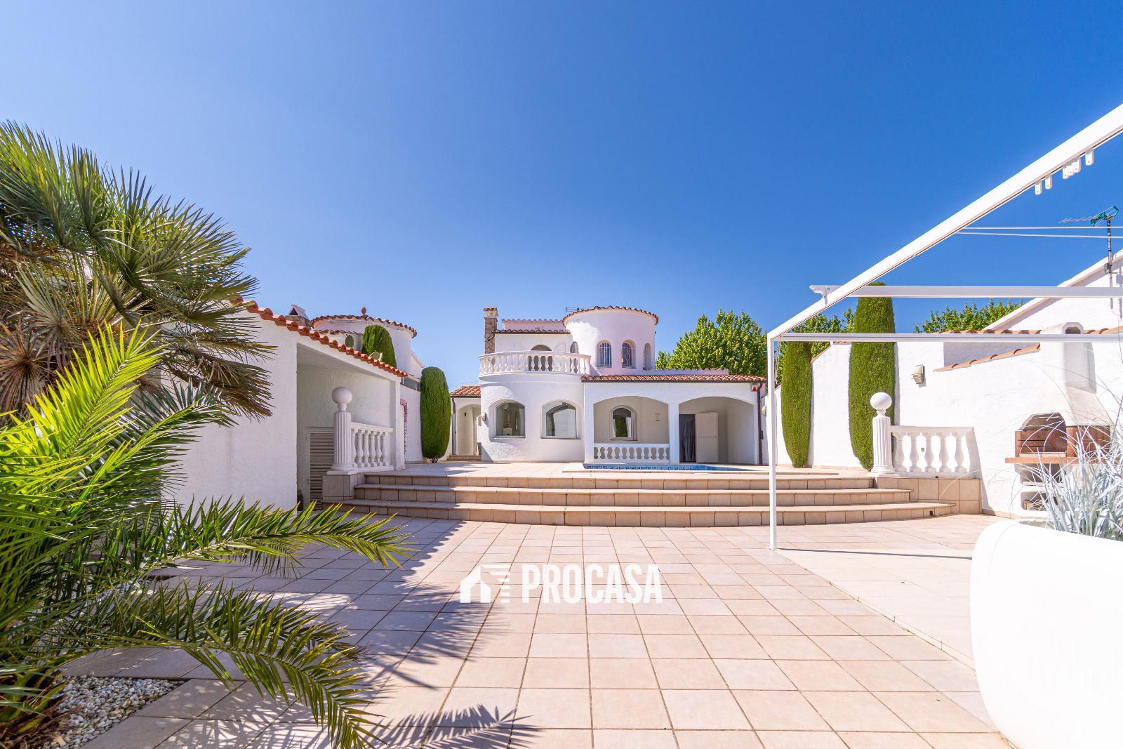 Vista exterior de Casa o chalet en venta en Empuriabrava con Aire acondicionado, Calefacción y Piscina