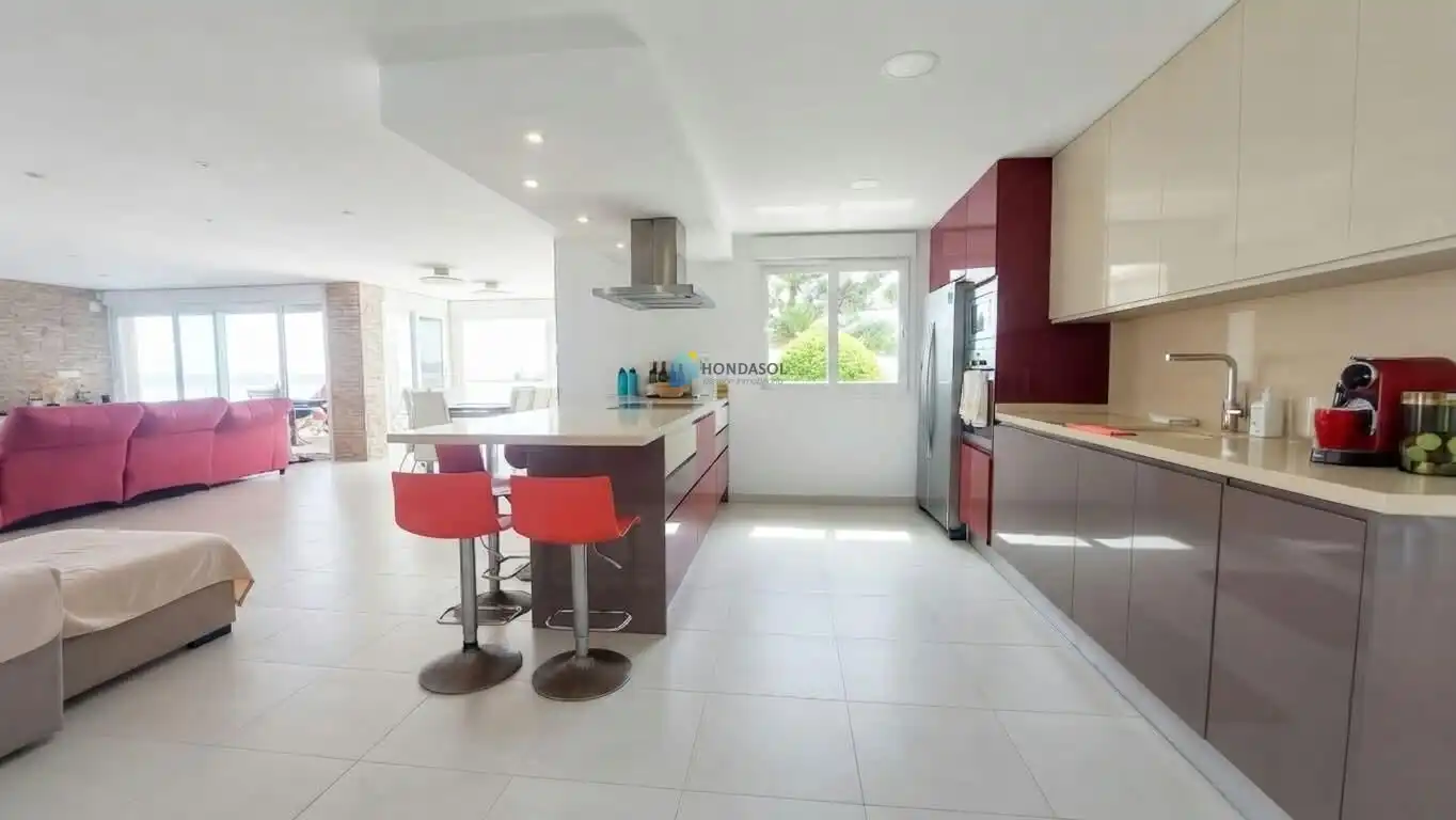 Cocina de Casa o chalet en venta en La Manga del Mar Menor con Aire acondicionado, Jardín privado y Terraza