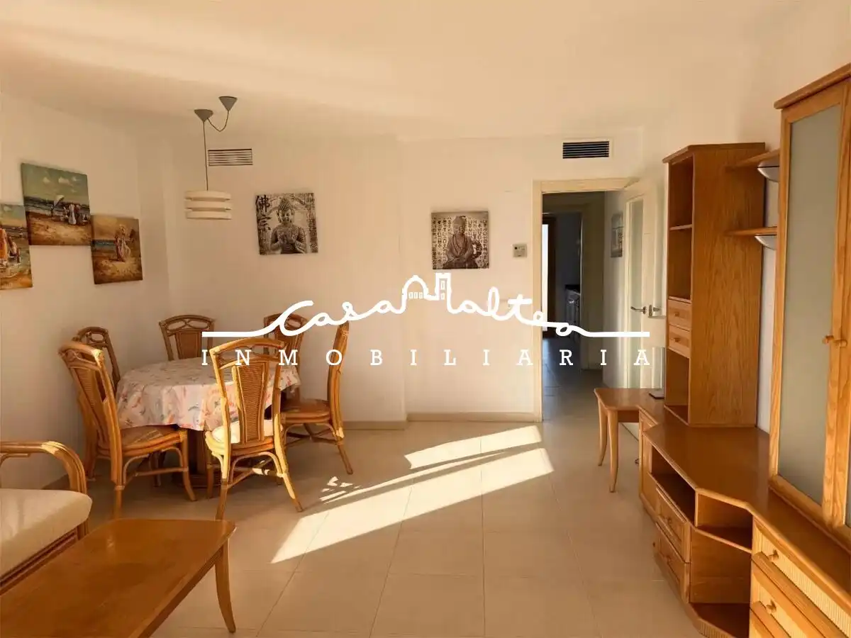 Menjador de Pis en venda en Calpe / Calp amb Aire condicionat, Calefacció i Jardí privat