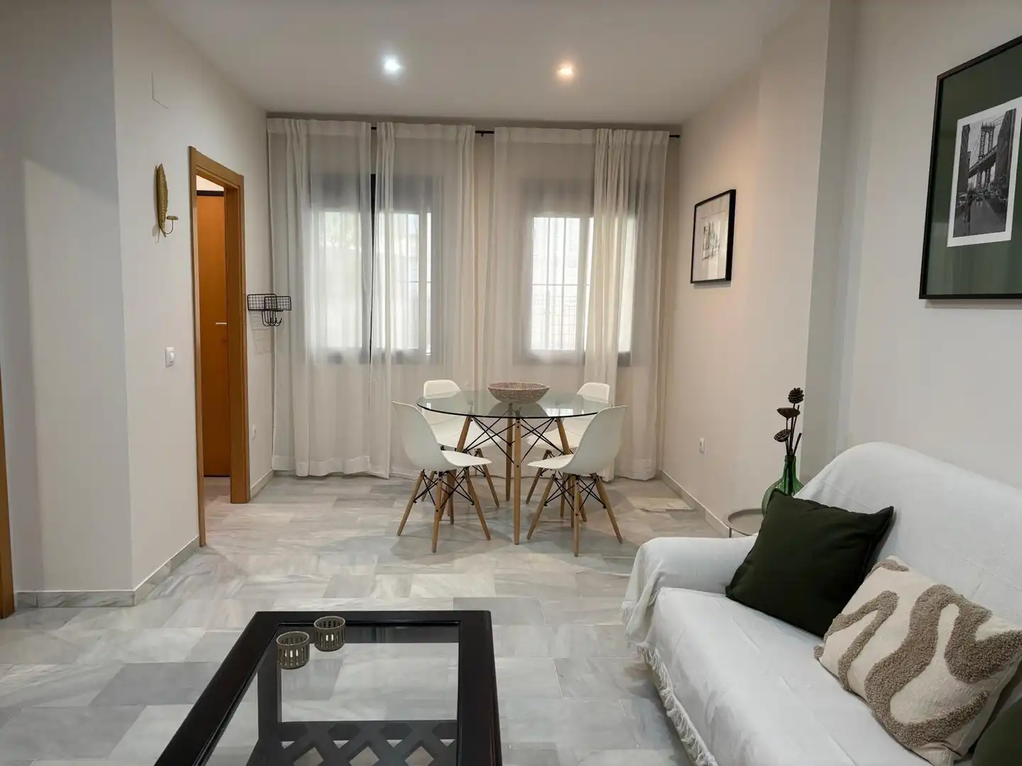 Sala d'estar de Apartament en venda en Barbate amb Jardí privat, Traster i Moblat