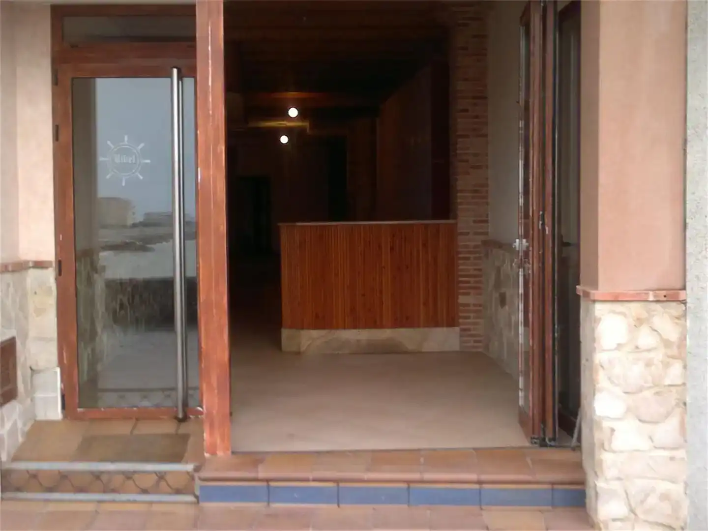 Local de alquiler en A Guarda   con Aire acondicionado