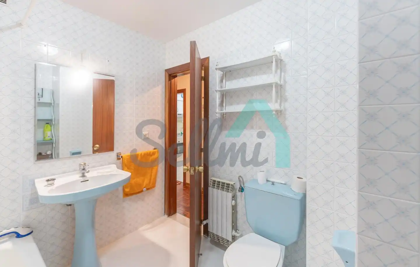 Badezimmer von Wohnung zur Miete in Castrillón mit Heizung, Parkett und Terrasse