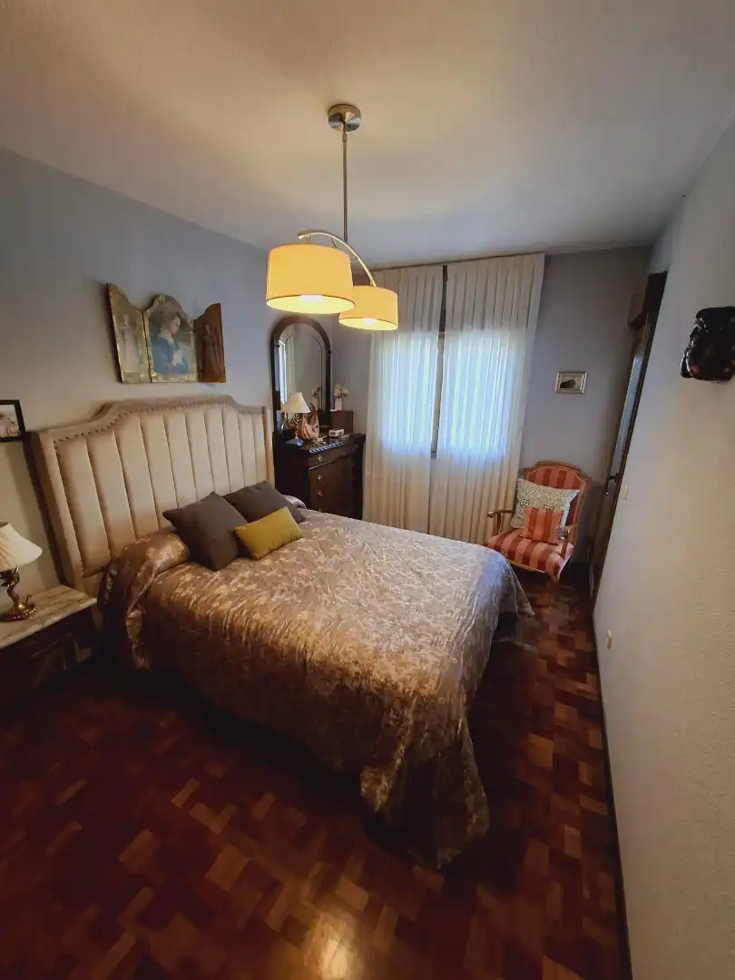Habitación de Casa o chalet en venta en Villaviciosa de Odón con Aire acondicionado, Calefacción y Parquet