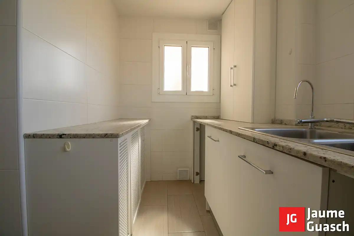 Küche von Wohnung zum Verkauf in Torredembarra mit Heizung, Terrasse und Alarm