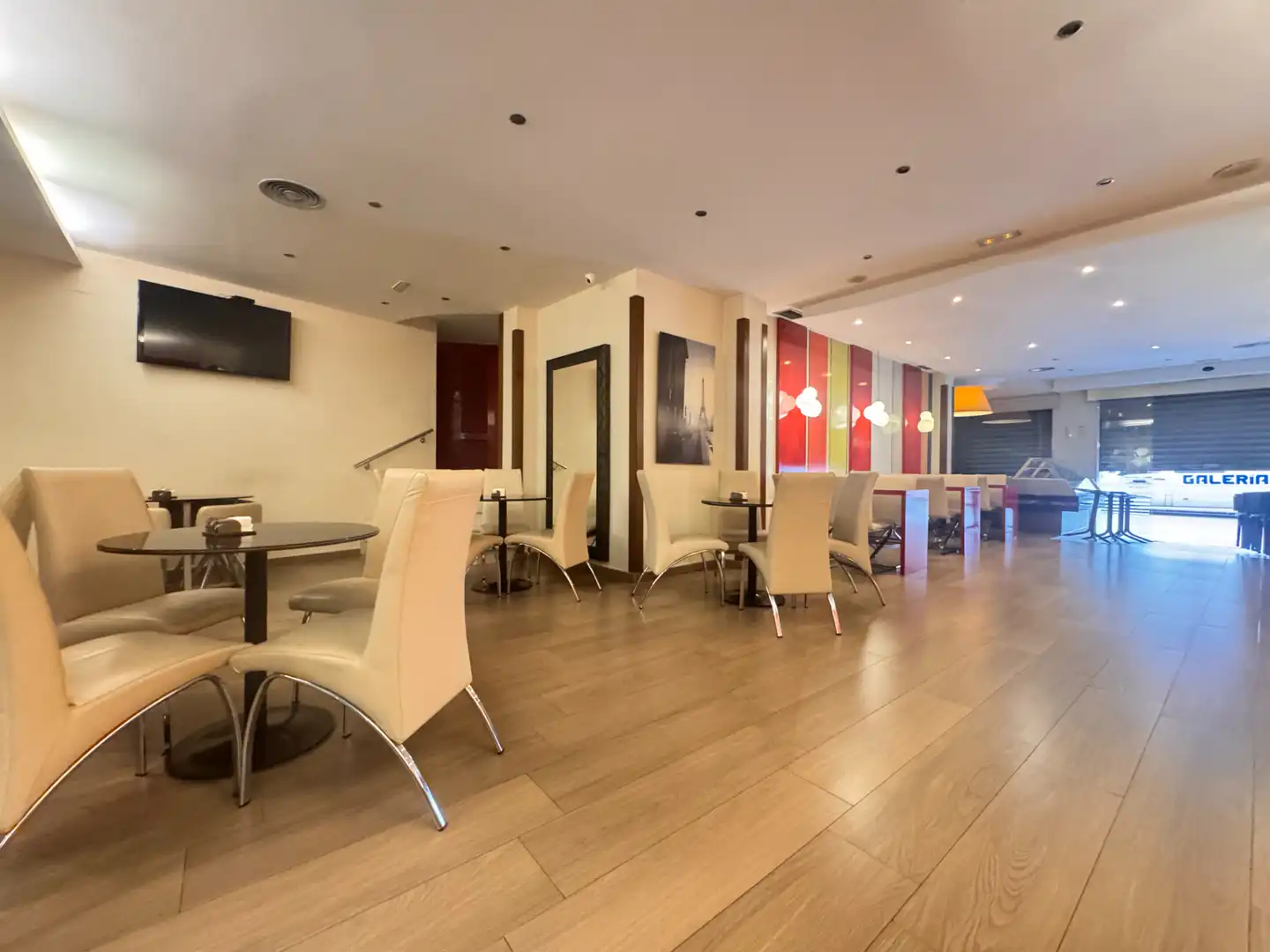 Local comercial en venta en Avinguda del País Valencià 65, imagen 17