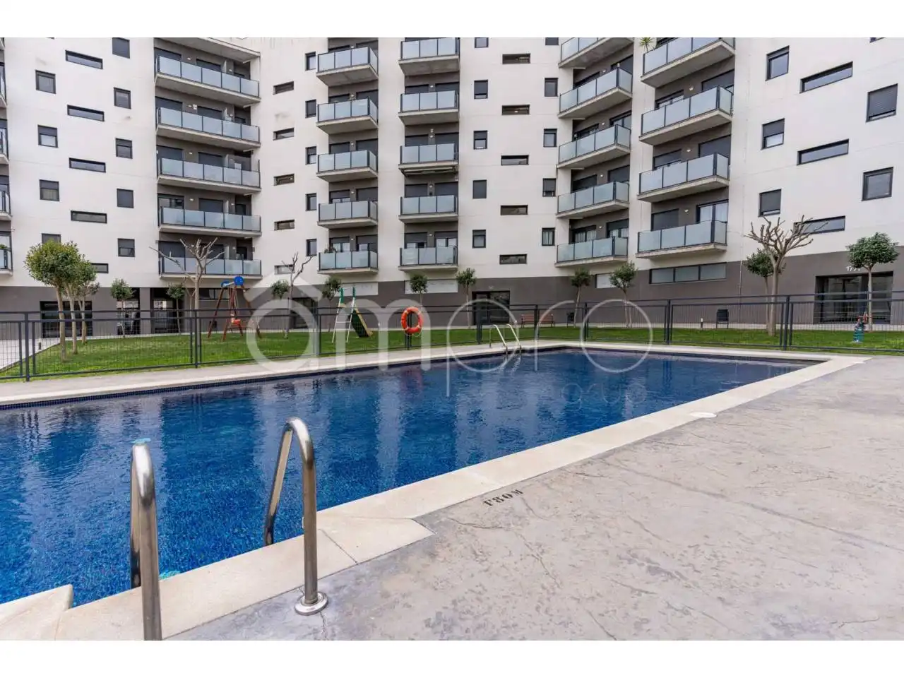 Piscina de Piso en venta en  Tarragona Capital con Aire acondicionado, Parquet y Terraza