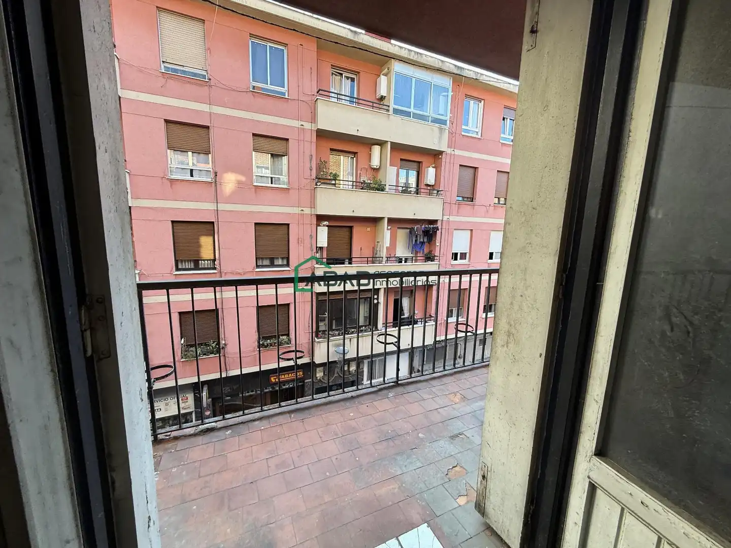 Terrassa de Pis en venda en Bilbao  amb Parquet, Terrassa i Balcó