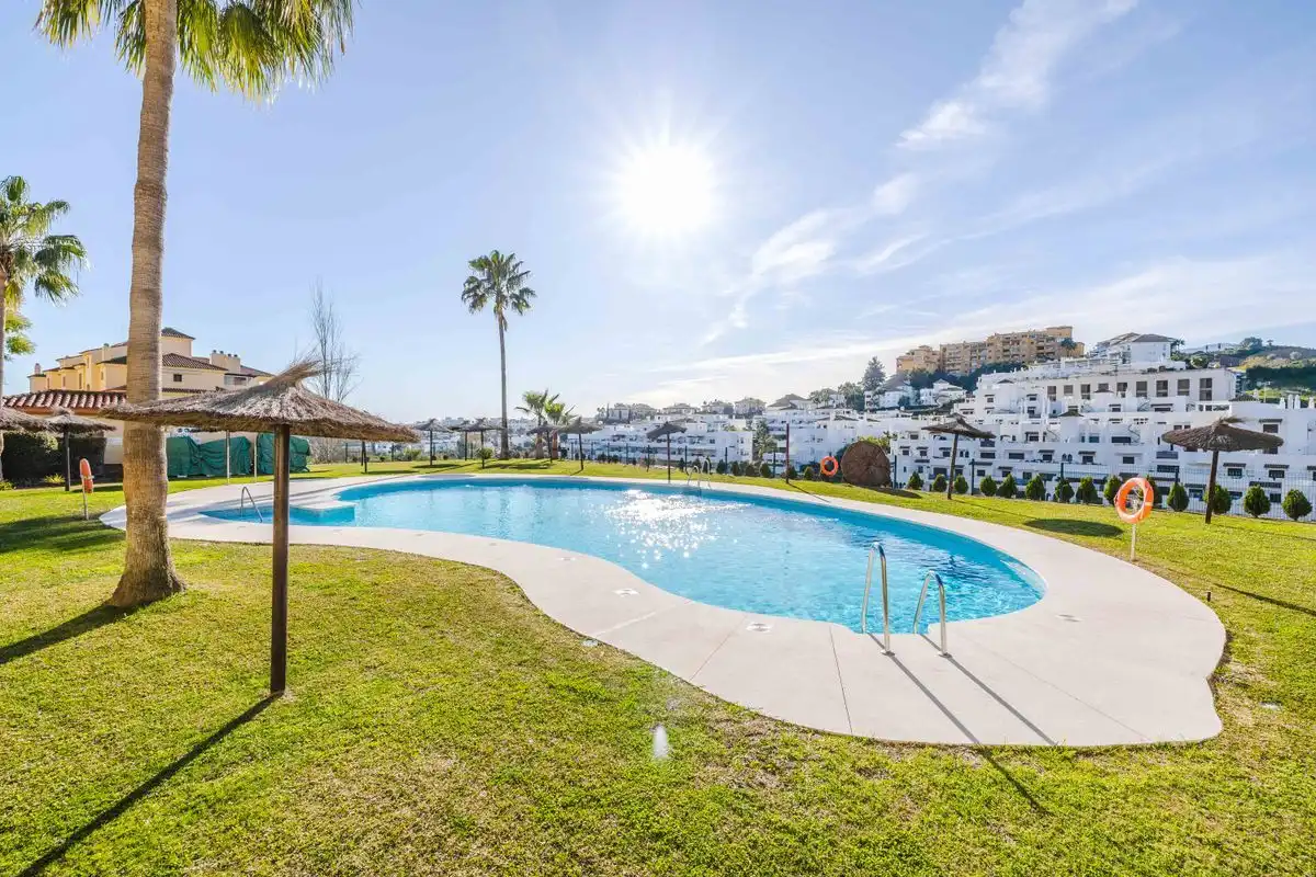 Bajo con terraza en venta en Camino de la Boladilla