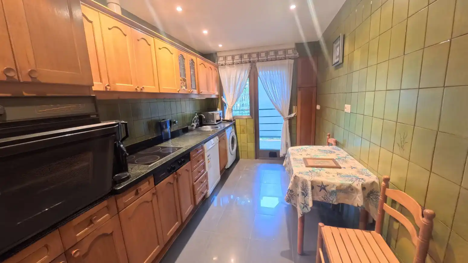 Cocina de Piso en venta en  Logroño con Calefacción, Parquet y Terraza