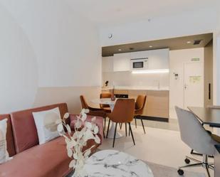 Living room of Apartment to rent in  Madrid Capital  with Air Conditioner, Heating and Furnished