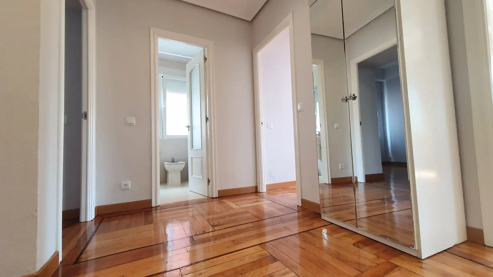 Flat for rent in Calle de San Bernardo, Universidad - Malasaña