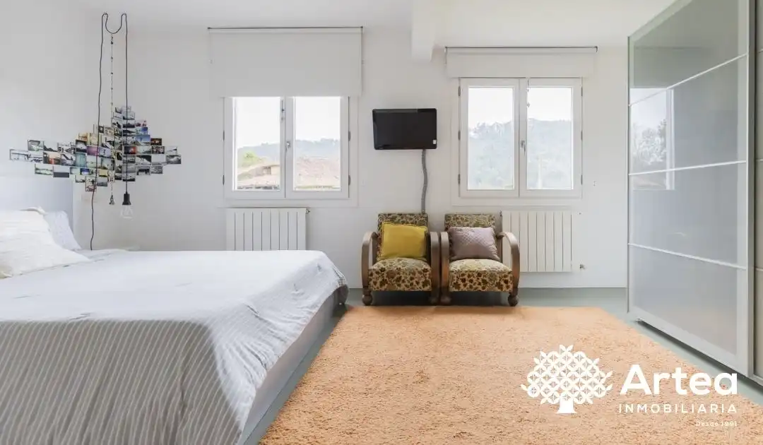 Bedroom of Detached homes for sale in Lezama  with Heating, Private garden and Terrace
