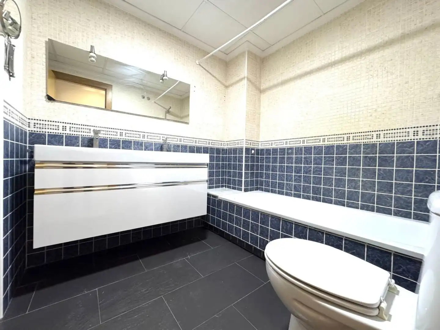 Baño de Piso en venta en Orihuela con Aire acondicionado y Trastero