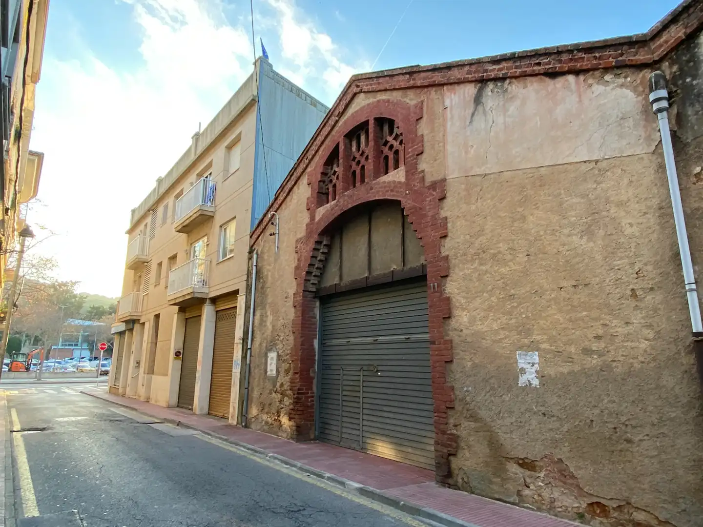 Vista exterior de Nave industrial de alquiler en Sant Feliu de Guíxols