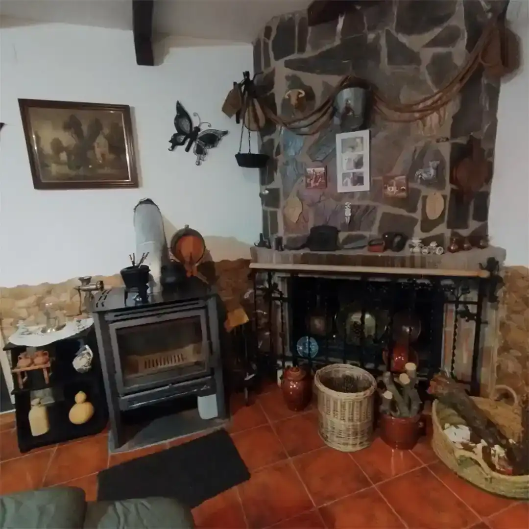 Sala d'estar de Casa o xalet en venda en Bogarra amb Jardí privat, Traster i Moblat