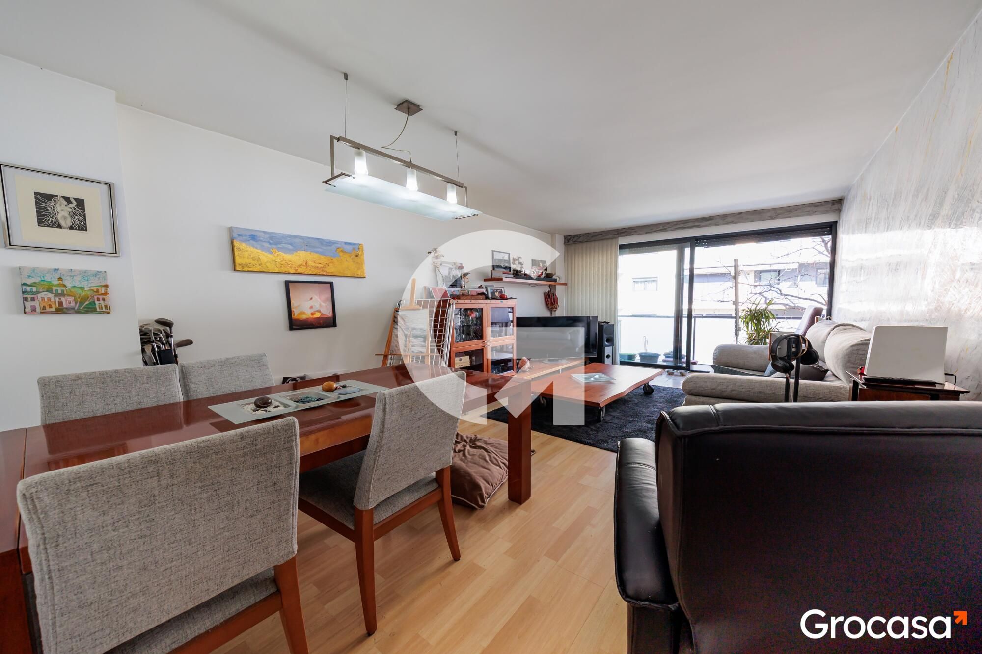 Vista exterior de Piso en venta en Terrassa con Calefacción, Trastero y Piscina