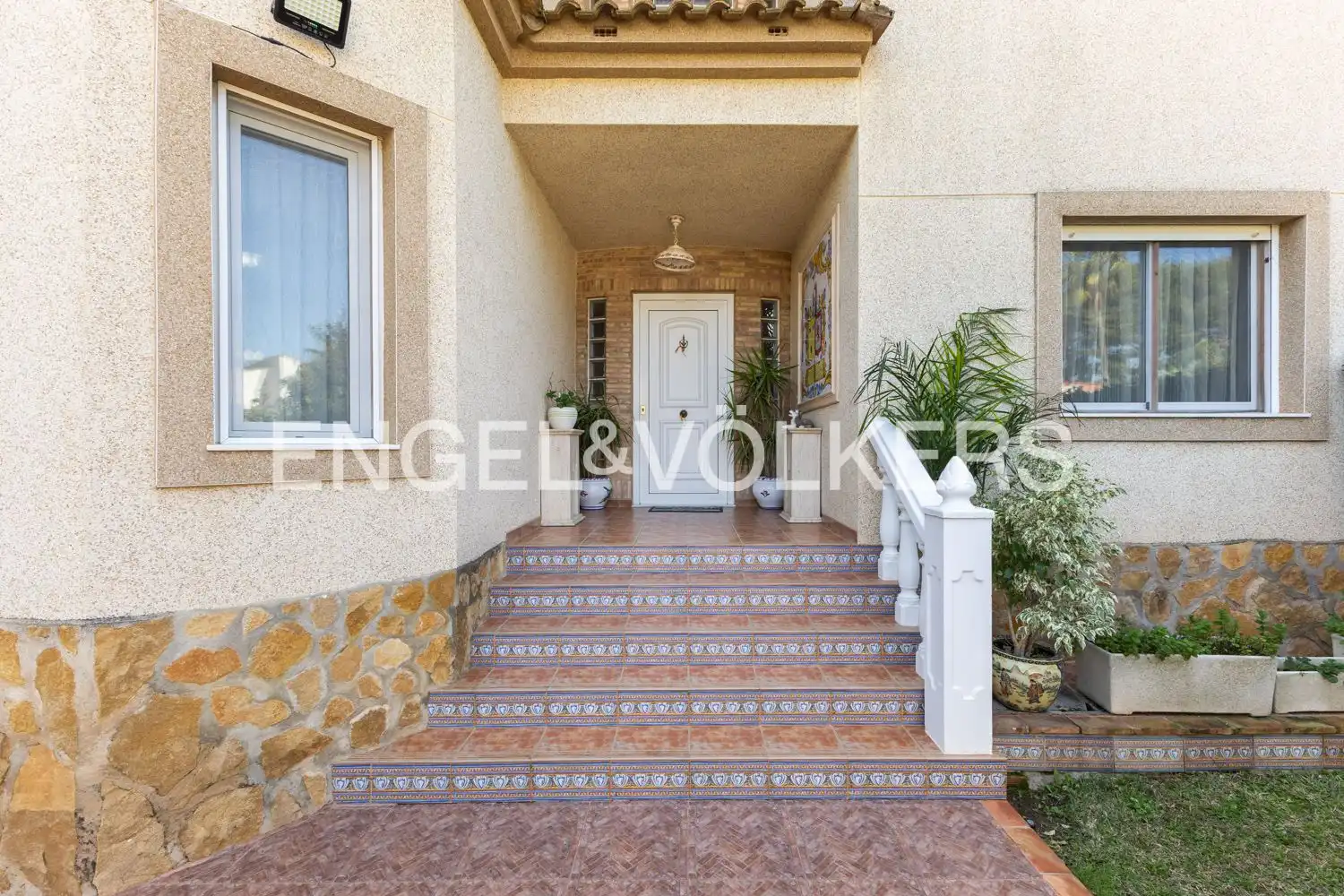 Houses for sale in L'Eliana  with Air Conditioner, Heating and Private garden