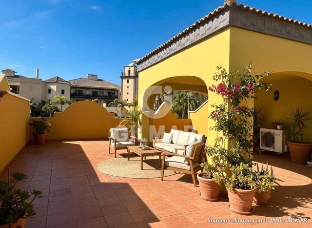 Casa adosada en Venta en Playa del Duque