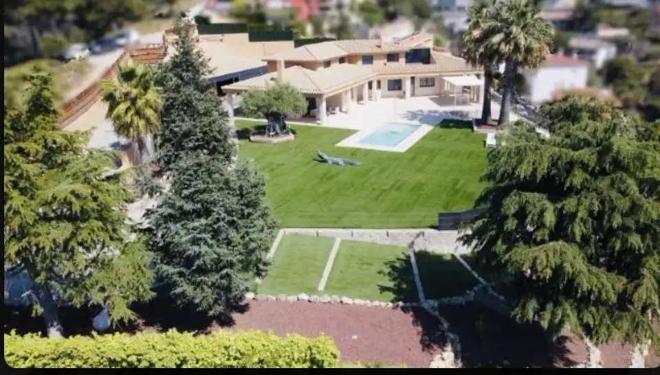 Vista exterior de Casa o chalet en venta en Mataró con Aire acondicionado, Jardín privado y Parquet