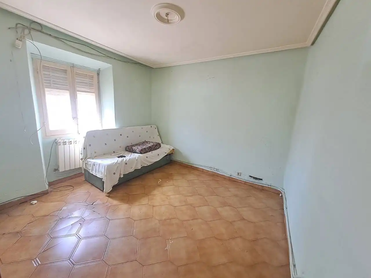 Bedroom of Houses for sale in Las Quintanillas