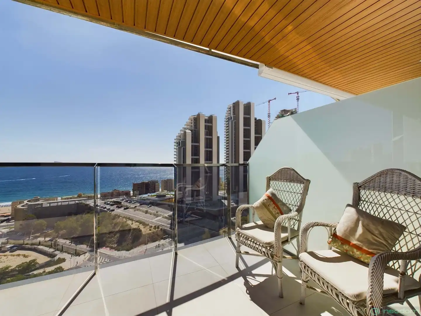 Flat with terrace for sale in Avenida República Argentina, imagen 3