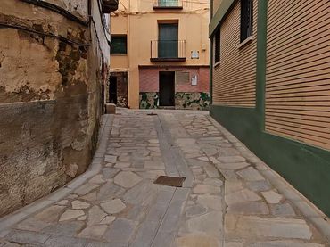 Casa con balcón en venta en Calle Areal Alto 1